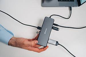 Verbatim USB-C 13-Port Hub Triple Display 100W PD CMH-13