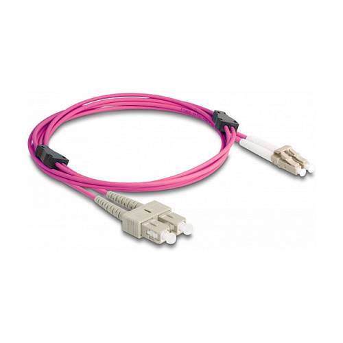 Delock LWL Kabel mit Metallarmierung LC Duplex zu SC Duplex Multimode OM4 2 m