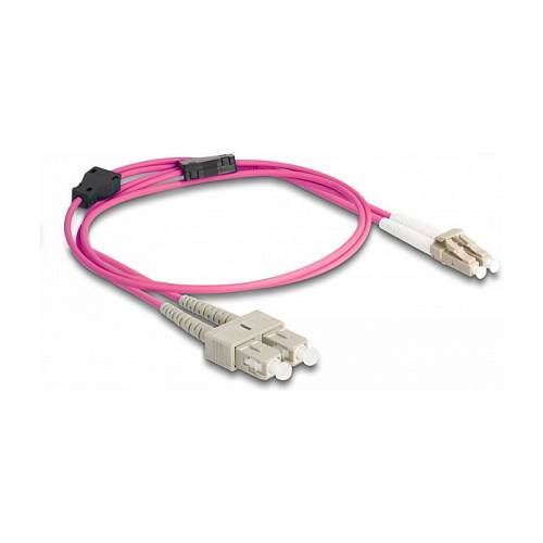 Delock LWL Kabel mit Metallarmierung LC Duplex zu SC Duplex Multimode OM4 1 m