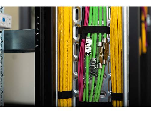 DIGITUS Professional - Bulk cable - 100 m - 7.9 mm - S/FTP - simplex - CAT 8.2 - halogen-free - green