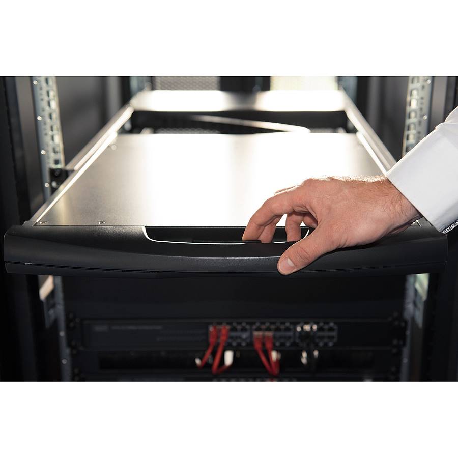 DIGITUS 19 LCD KVM Konsole. 1-Port VGA. deutsche Tastatur