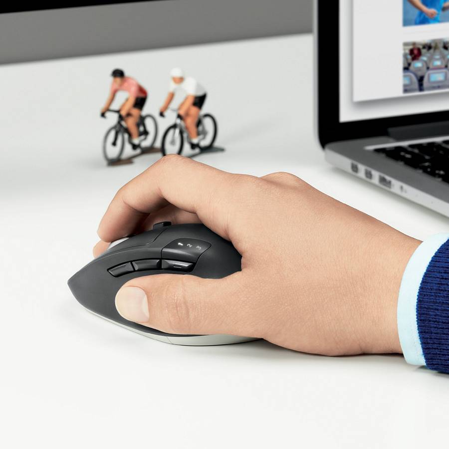 Logitech M720 Triathlon Bluetooth Optisch Maus