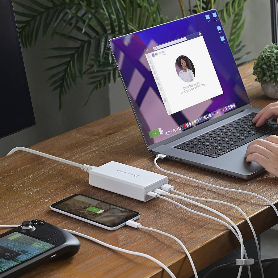 j5create 185W Laptop GaN Charger PD3.1 2xUSB-C/1xUSB-A (UK Plug) JUP37185W