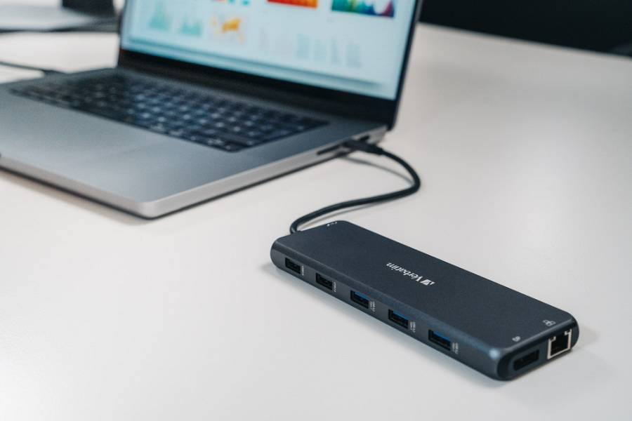 Verbatim USB-C 13-Port Hub Triple Display 100W PD CMH-13