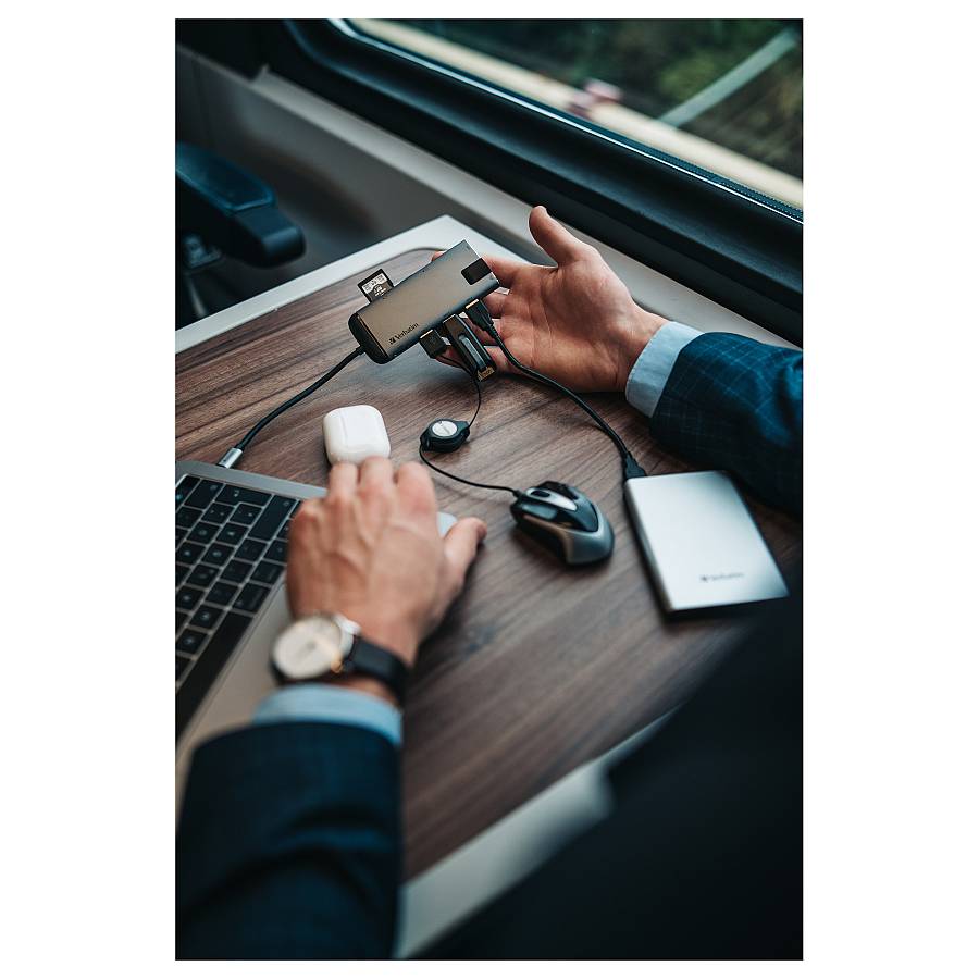 USB-C HUB 7Port > 3xUSB3.0/USB-C/HDMI/Ethernet/SDmicroSD passiv Verbatim Black Grey